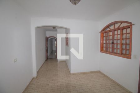Casa à venda com 120m², 2 quartos e 2 vagasSala