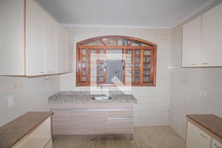 Casa à venda com 120m², 2 quartos e 2 vagasCozinha - Armários