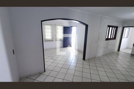 Sala de casa à venda com 3 quartos, 250m² em Parque Cidade Jardim, Jundiaí