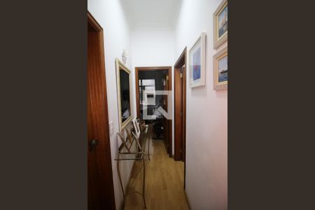 Corredor de apartamento à venda com 3 quartos, 60m² em Bonsucesso, Rio de Janeiro