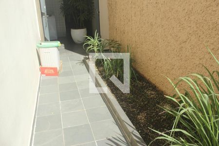 Casa à venda com 156m², 3 quartos e 2 vagasQuintal