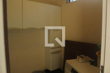 Casa à venda com 156m², 3 quartos e 2 vagasQuarto de Serviço