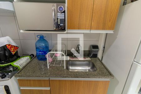 Sala/Cozinha de apartamento à venda com 2 quartos, 33m² em Vila Pierina, São Paulo