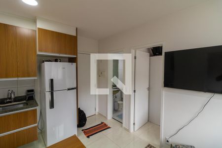 Sala/Cozinha de apartamento à venda com 2 quartos, 33m² em Vila Pierina, São Paulo