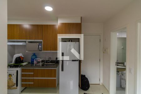 Sala/Cozinha de apartamento à venda com 2 quartos, 33m² em Vila Pierina, São Paulo