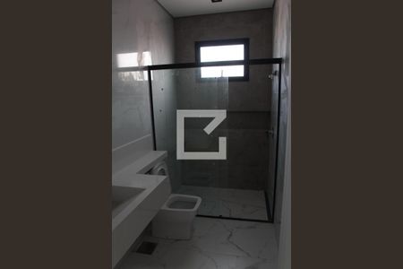 Casa à venda com 360m², 5 quartos e 4 vagasbanheiro da suite 01