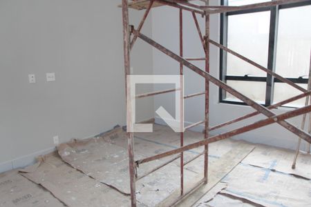 Casa à venda com 360m², 5 quartos e 4 vagassala