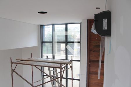 Casa à venda com 360m², 5 quartos e 4 vagassala