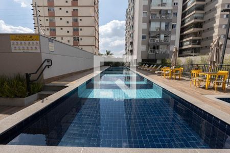 Apartamento à venda com 65m², 3 quartos e 1 vagaÁrea comum - Piscina