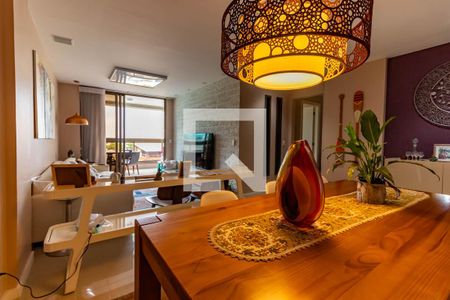Sala de apartamento à venda com 4 quartos, 136m² em Charitas, Niterói