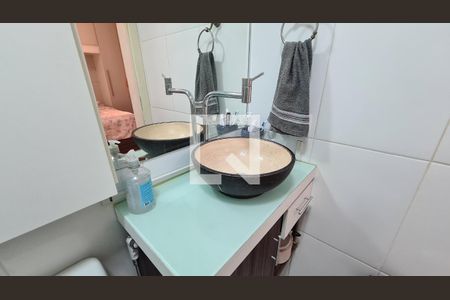 Apartamento à venda com 76m², 3 quartos e 2 vagasBanheiro da Suíte