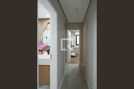 Corredor de apartamento à venda com 3 quartos, 90m² em Vila Vermelha, São Paulo