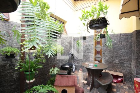 Casa à venda com 360m², 4 quartos e 2 vagasJardim de Inverno