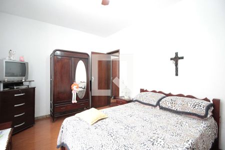 Casa à venda com 360m², 4 quartos e 2 vagasSuite