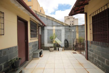 Casa à venda com 360m², 4 quartos e 2 vagasArea Externa