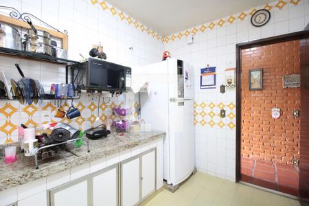 Casa à venda com 360m², 4 quartos e 2 vagasCozinha