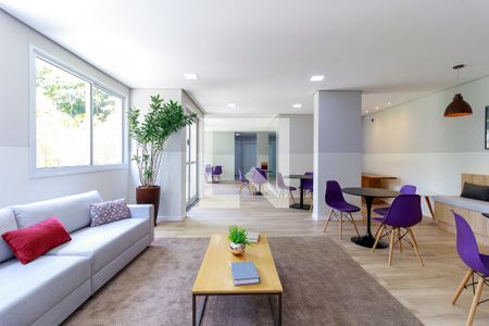 Apartamento para alugar com 34m², 2 quartos e sem vagaÁrea comum - Salão de festas