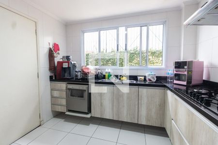 Casa à venda com 226m², 4 quartos e 4 vagasCozinha