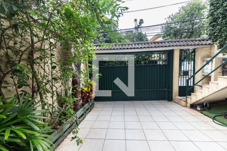Casa à venda com 226m², 4 quartos e 4 vagasGaragem