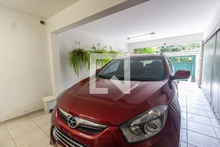 Casa à venda com 226m², 4 quartos e 4 vagasGaragem