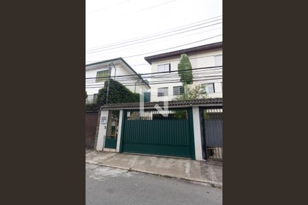 Casa à venda com 226m², 4 quartos e 4 vagasFachada