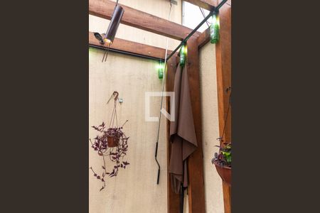 Casa à venda com 226m², 4 quartos e 4 vagasDetalhe