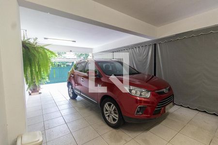Casa à venda com 226m², 4 quartos e 4 vagasGaragem