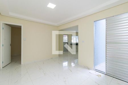 Sala de casa à venda com 2 quartos, 200m² em Jardim Monte Azul, São Paulo