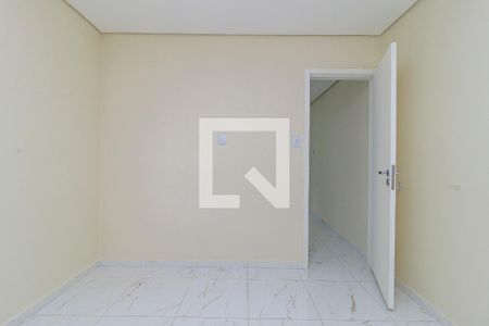 Suíte de casa à venda com 2 quartos, 200m² em Jardim Monte Azul, São Paulo