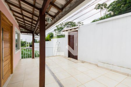 Casa à venda com 233m², 3 quartos e 1 vagaÁrea comum