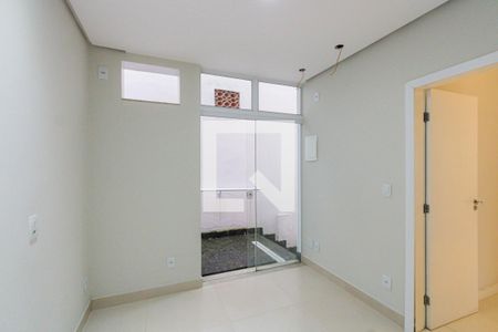 Casa à venda com 233m², 3 quartos e 1 vagaSuíte 2