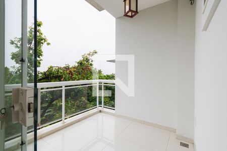 Casa à venda com 233m², 3 quartos e 1 vagaVaranda