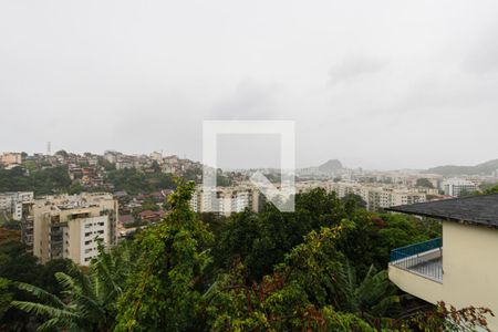 Vista de casa à venda com 3 quartos, 233m² em Jacarepaguá, Rio de Janeiro