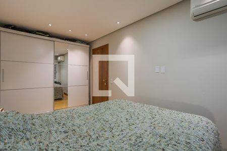 Quarto 1 de apartamento à venda com 2 quartos, 64m² em Boa Vista, Porto Alegre