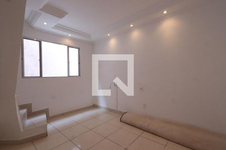 Casa para alugar com 320m², 5 quartos e 2 vagasSala - fundos
