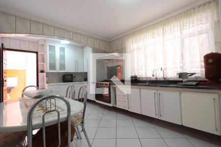 Cozinha de casa para alugar com 5 quartos, 320m² em Jardim Santa Terezinha (zona Leste), São Paulo