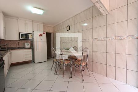 Casa para alugar com 320m², 5 quartos e 2 vagasCozinha