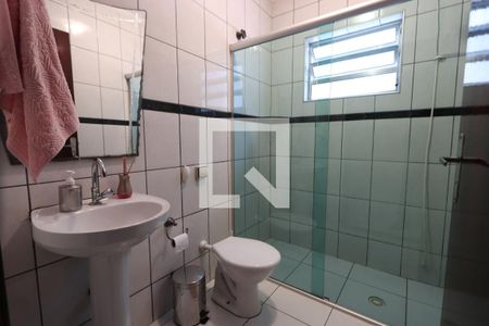 Casa para alugar com 320m², 5 quartos e 2 vagasBanheiro Social