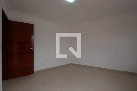 Casa para alugar com 320m², 5 quartos e 2 vagasSuíte 4 - fundos