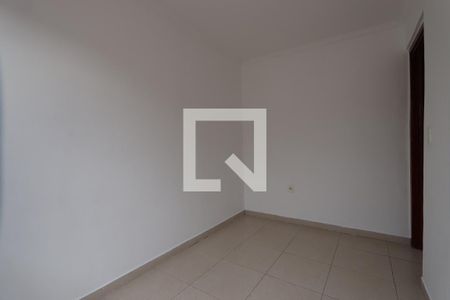 Casa para alugar com 320m², 5 quartos e 2 vagasQuarto 5 - fundos