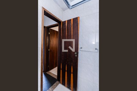 Casa à venda com 56m², 2 quartos e 1 vaga Casa à venda com 56m², 2 quartos e 1 vagaBanheiro