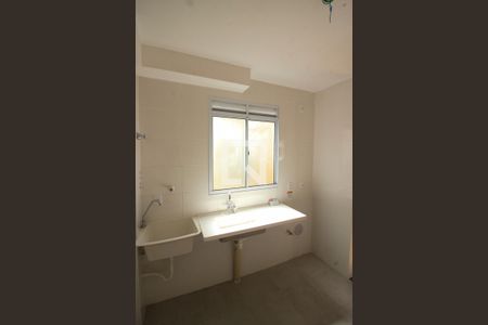 Apartamento à venda com 40m², 2 quartos e 1 vaga Apartamento à venda com 40m², 2 quartos e 1 vagaCozinha e Área de Serviço