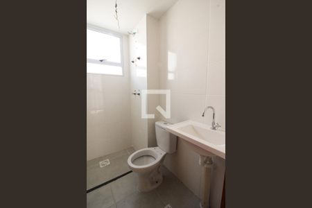 Apartamento à venda com 40m², 2 quartos e 1 vaga Apartamento à venda com 40m², 2 quartos e 1 vagaBanheiro