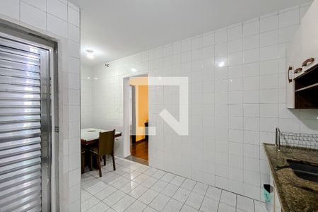 Casa para alugar com 70m², 1 quarto e 2 vagasCozinha