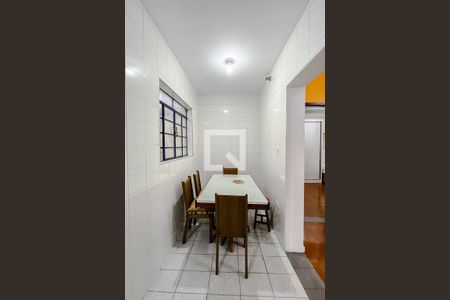 Casa para alugar com 70m², 1 quarto e 2 vagasCozinha