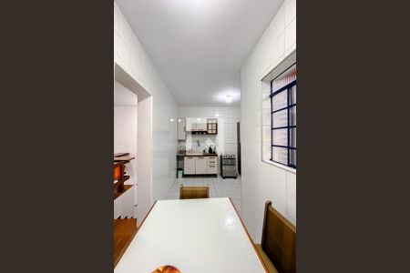 Casa para alugar com 70m², 1 quarto e 2 vagasCozinha