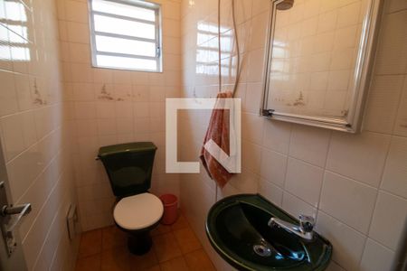 Casa à venda com 146m², 3 quartos e 2 vagas Casa à venda com 146m², 3 quartos e 2 vagasBanheiro de serviço