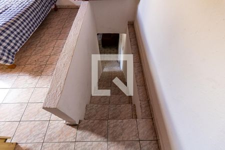 Casa à venda com 155m², 3 quartos e 2 vagasEscada da Edícula 