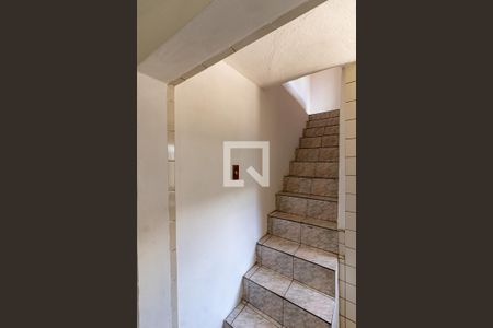 Casa à venda com 155m², 3 quartos e 2 vagasEscada da Edícula 