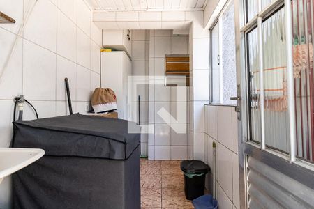 Casa à venda com 155m², 3 quartos e 2 vagasLavanderia